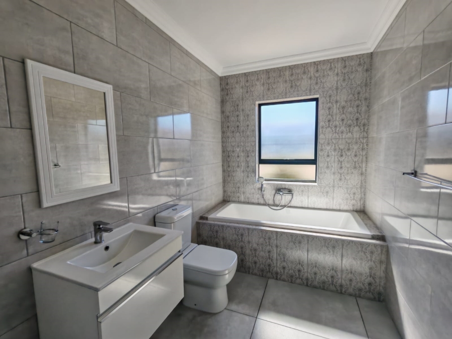 3 Bedroom Property for Sale in Langebaan Country Estate Western Cape